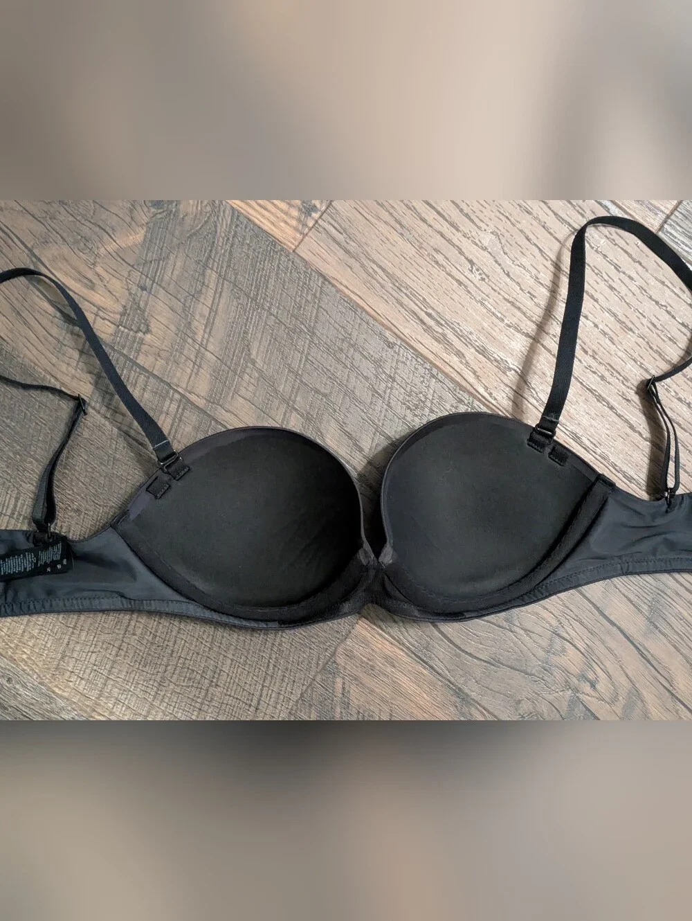 SKIMS Ultimate Push-Up Strapless Bra Onyx Black 30D Convertible BA-BAN-9056 NWT - Picture 4 of 5